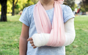 Child with broken hand