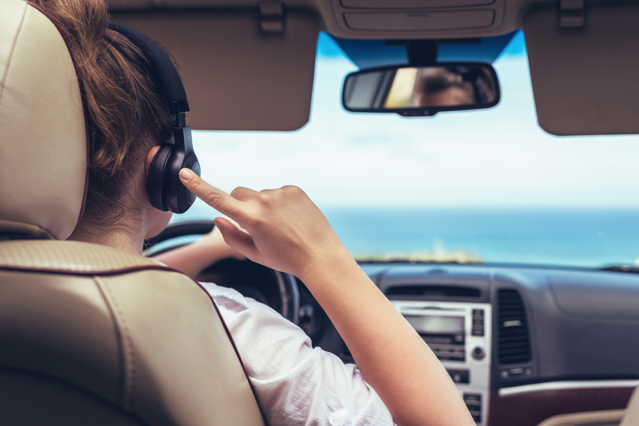 Is it Illegal to Wear Headphones While Driving In Texas?