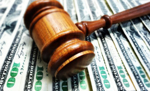How Much Does a Personal Injury Attorney Charge?