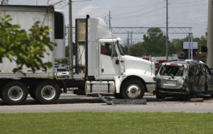 How Our Fort Worth Truck Accident Lawyers Can Help You After Your Crash