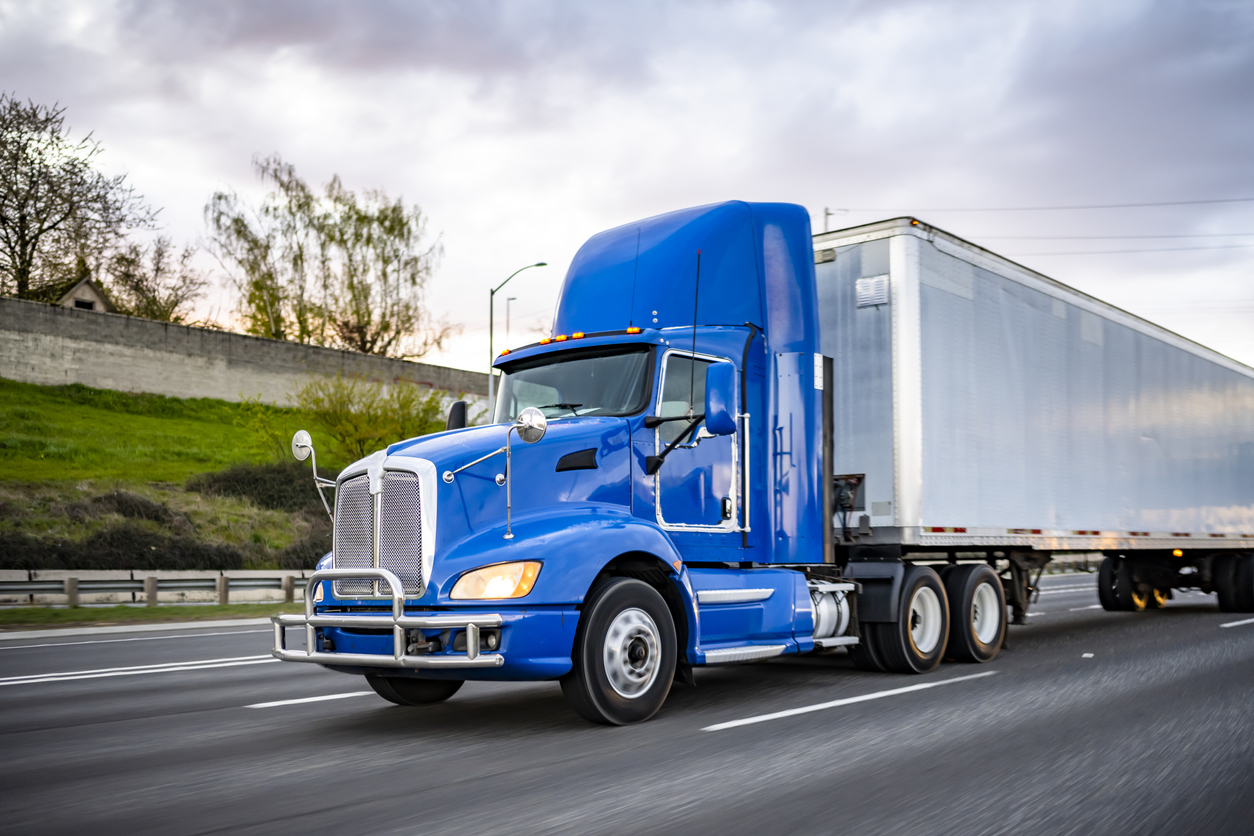 How to Report an Unsafe Truck Driver in Texas